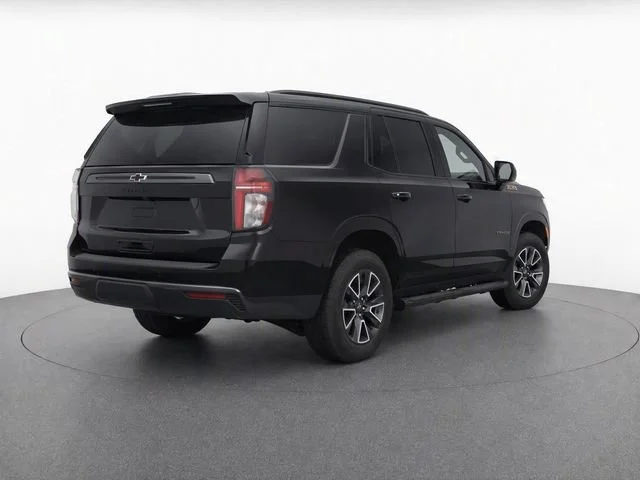 Used 2021 BLACK Chevrolet Z71 image 3