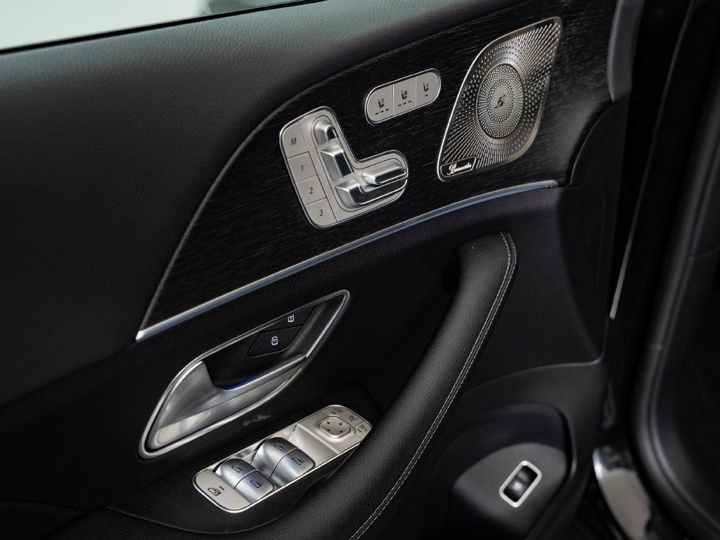 New 2026 Obsidian Black Metallic Mercedes-Benz GLS 450 image 29