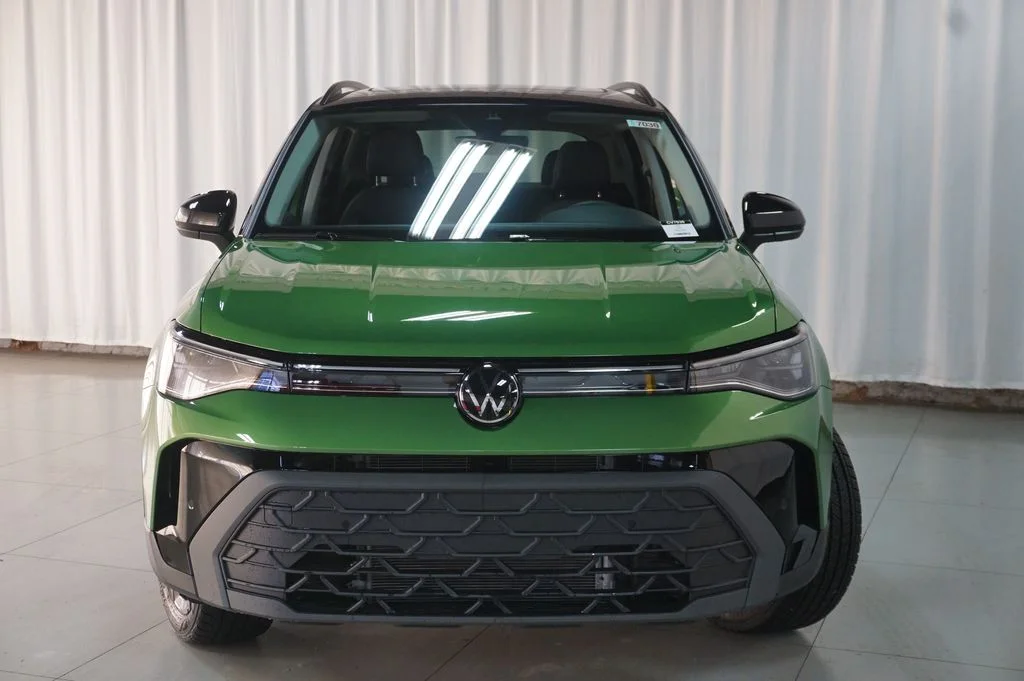 New 2026 Moss Green Volkswagen 1.5T SE Black image 5