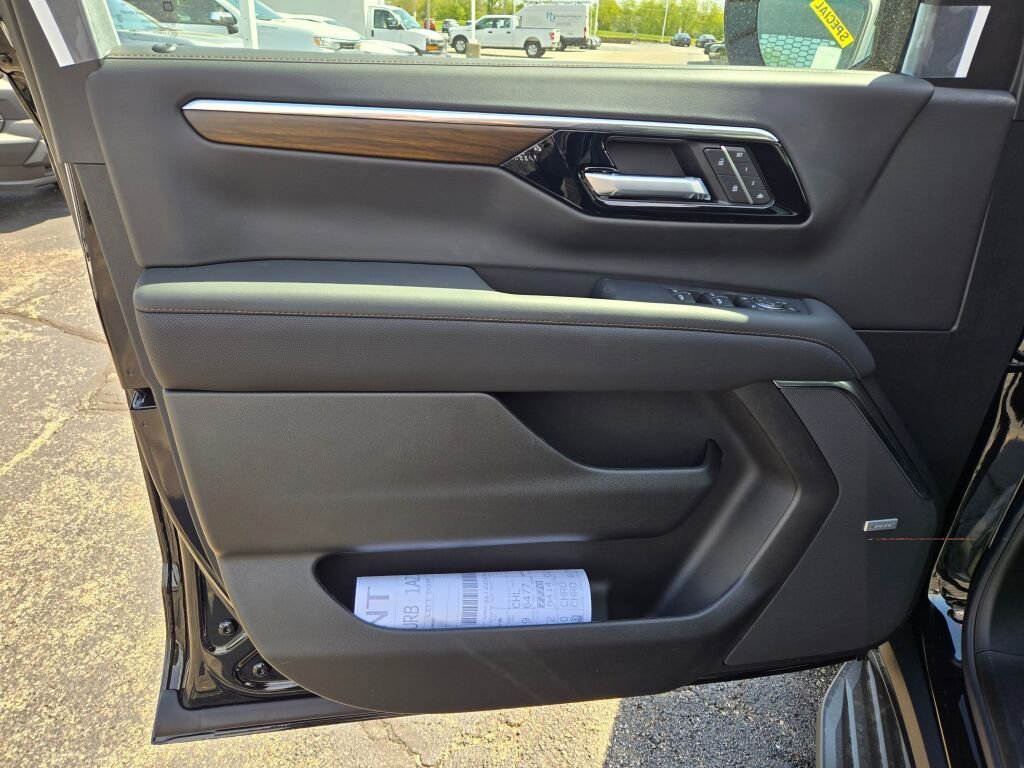 2026 Chevrolet Suburban High Country - Photo 24