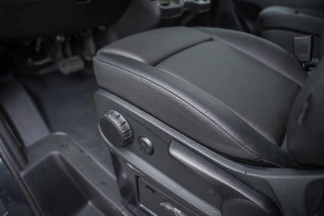 New 2026  Mercedes-Benz Crew 144 WB image 35