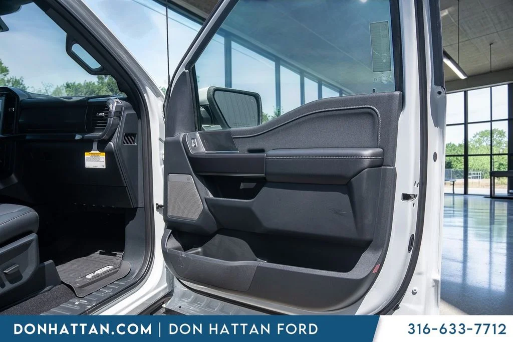 New 2026 Oxford White Ford Lariat® image 23