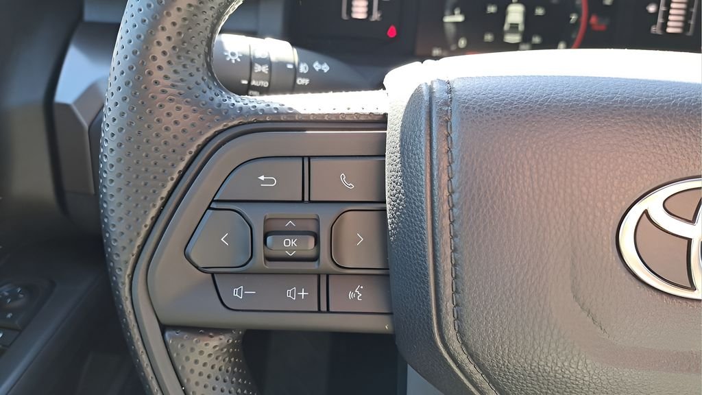 2026 Toyota Tacoma SR5 - Photo 43