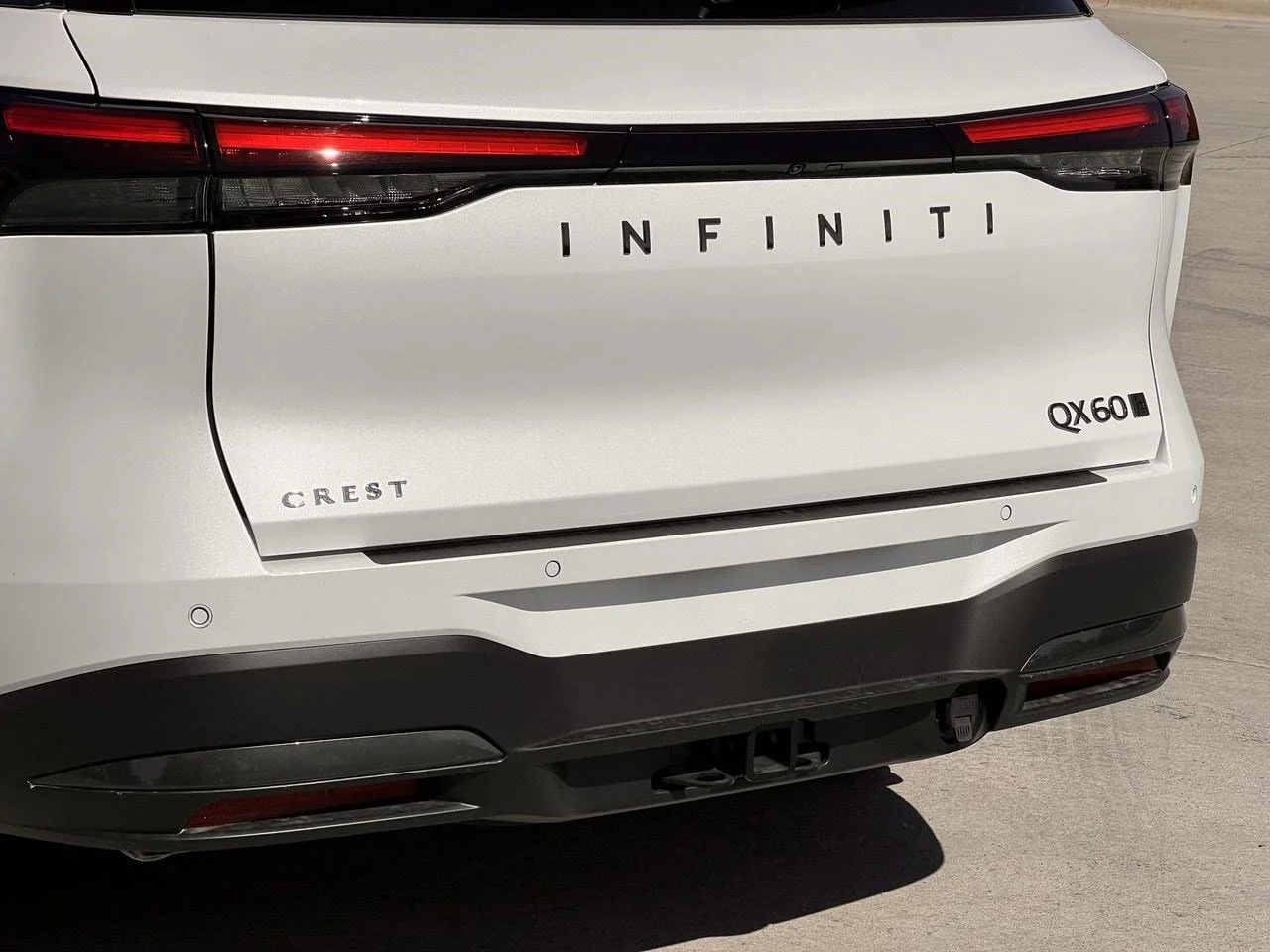 New 2027 2T RAD WHT INFINITI Autograph AWD image 26