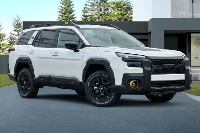 New 2026 CRYSTAL WHITE PEARL Subaru Wilderness image 2