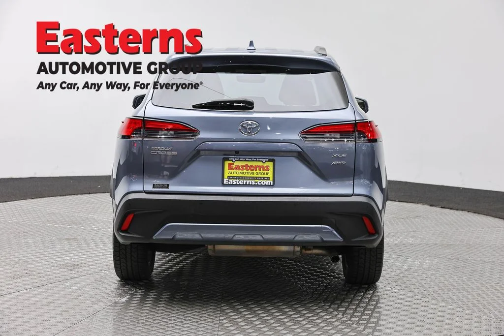 Used 2022 Gray Toyota XLE image 6