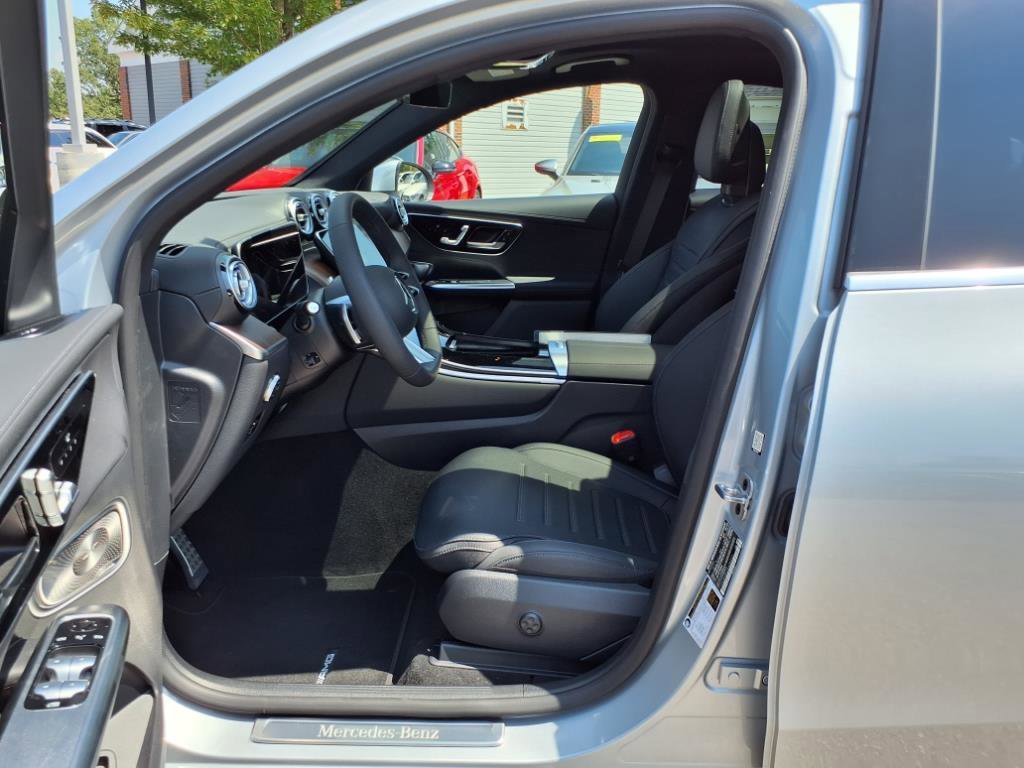 Used 2026 Cirrus Silver Metallic Mercedes-Benz GLC 300 image 9
