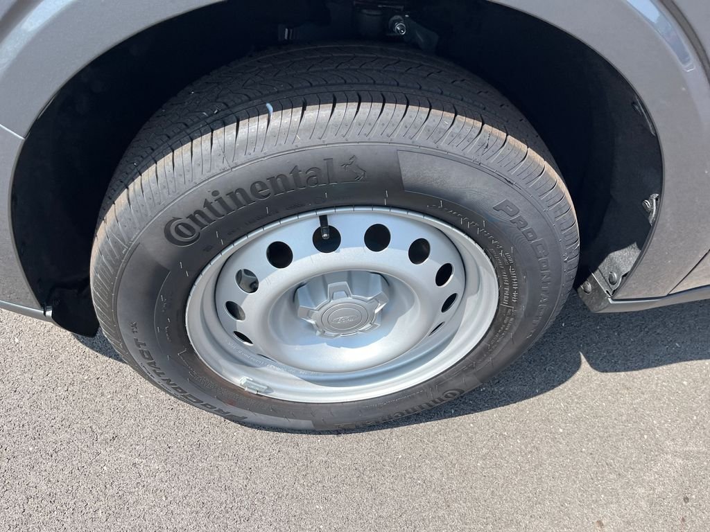 New 2026 Gray Ford XL image 9