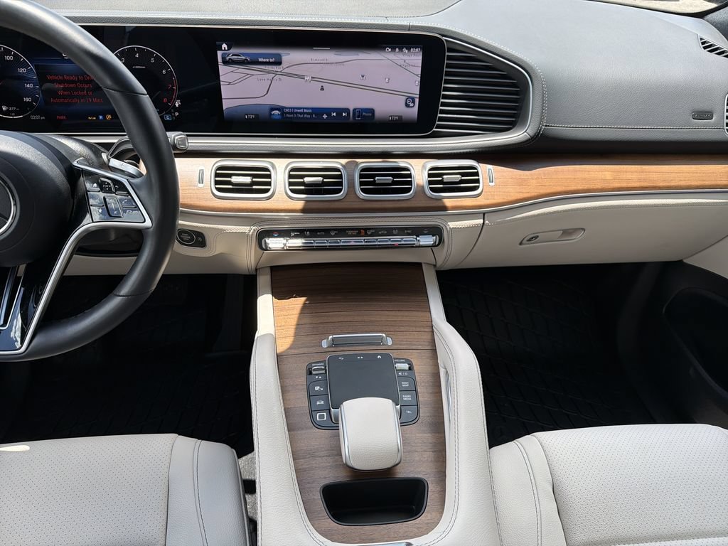 Used 2026 White Mercedes-Benz 4MATIC® image 16