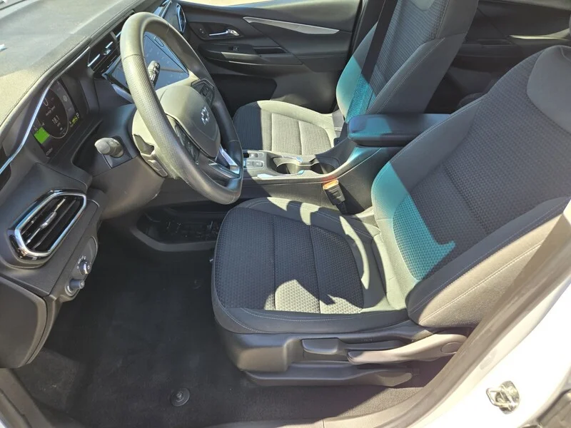 Used 2023 Summit White CHEVROLET 5DR WGN 1LT image 10