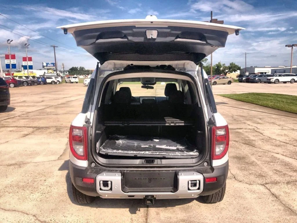 New 2025 Oxford White Ford Big Bend® image 19
