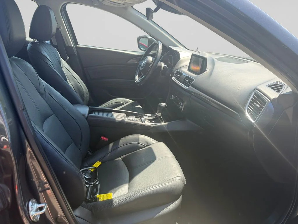 Used 2018 Gray Mazda Grand Touring image 17