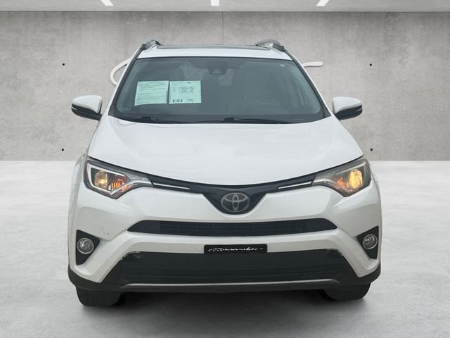 Used 2017 Super White Toyota XLE image 19