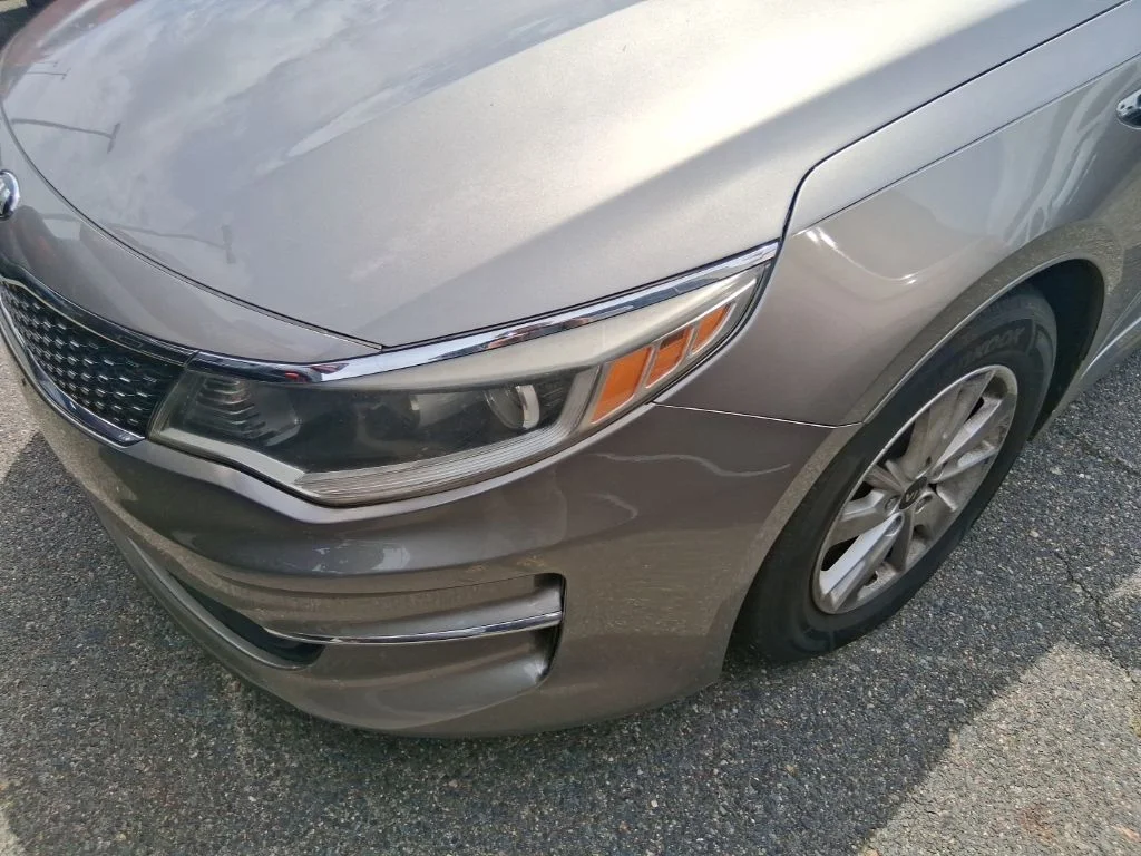 Used 2017 Silver Kia LX image 3