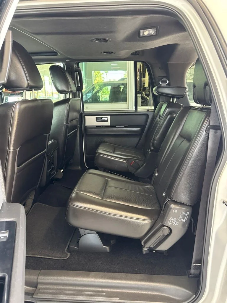 Used 2012 White Ford Limited image 10