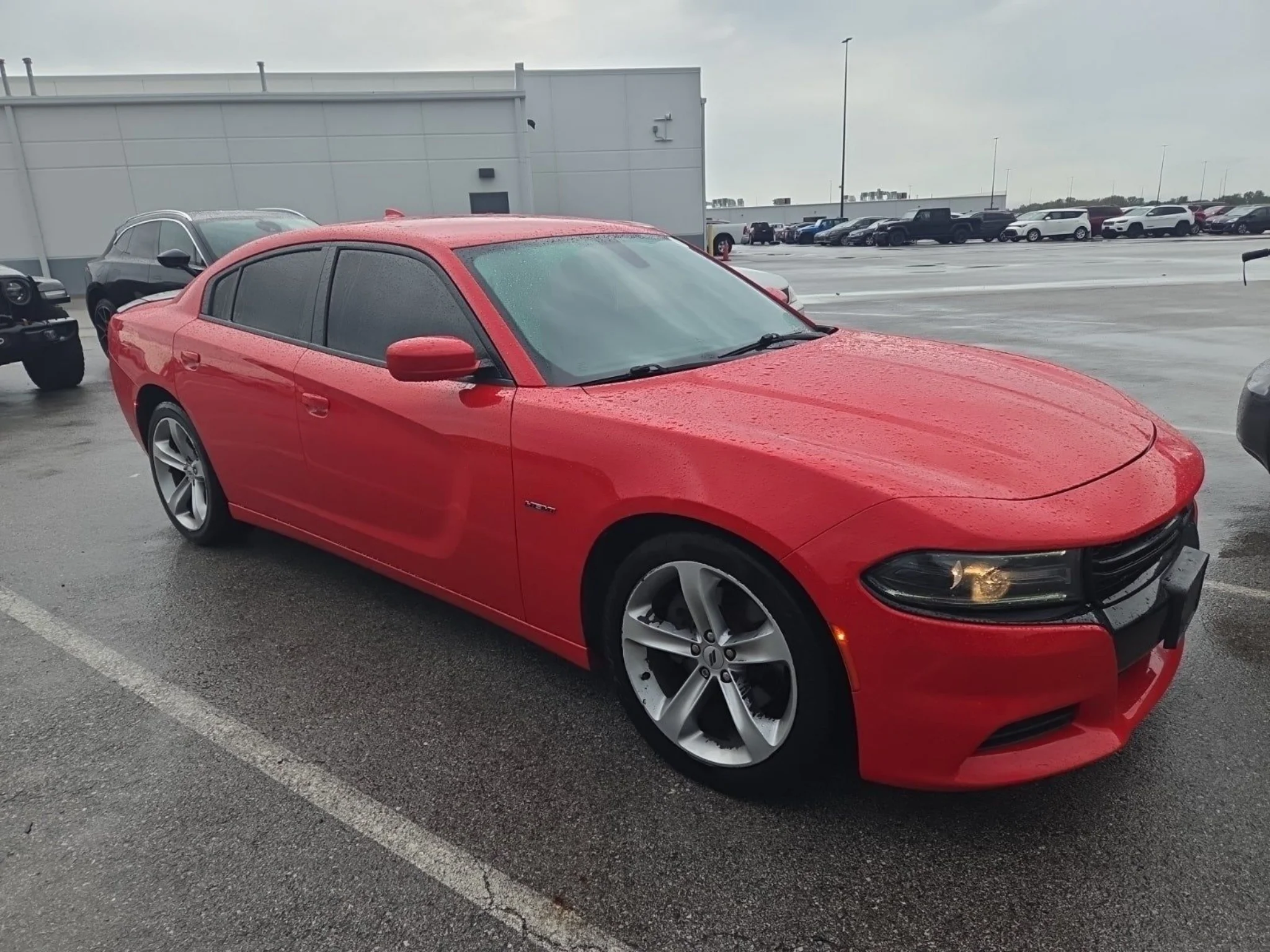 Used 2018 Torred Clearcoat Dodge R/T image 3