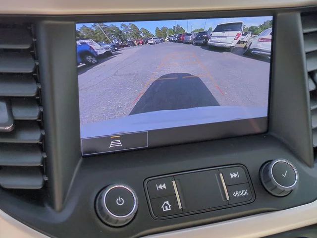 Used 2023 White GMC Denali image 17