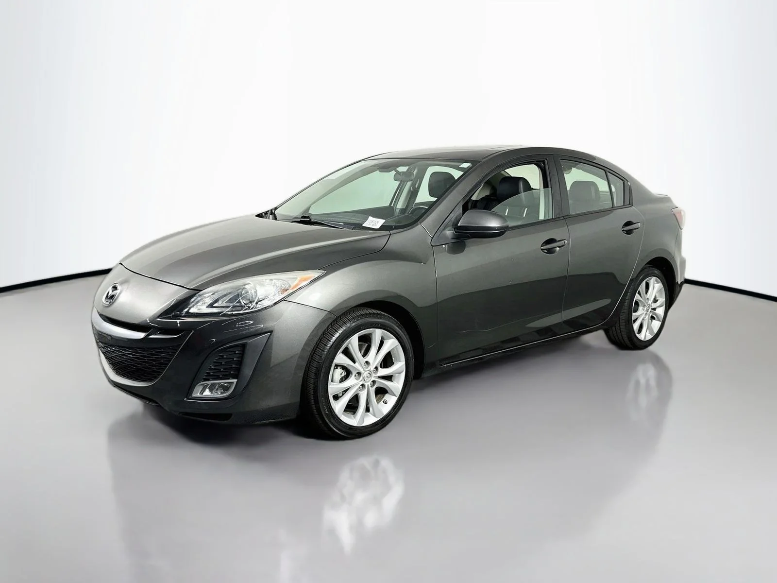 Used 2010 Graphite Mica Mazda s Grand Touring image 3