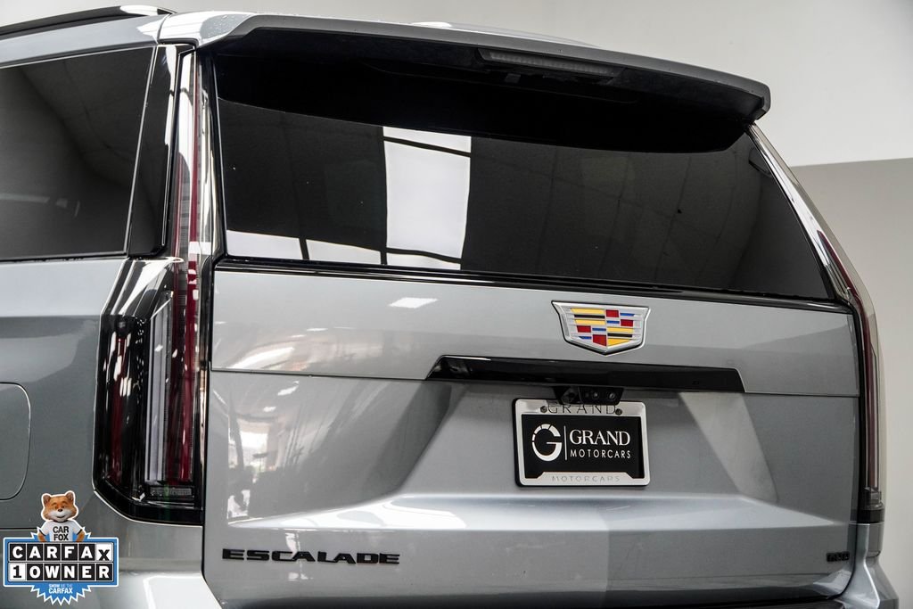 Used 2025 Silver Cadillac Sport image 13