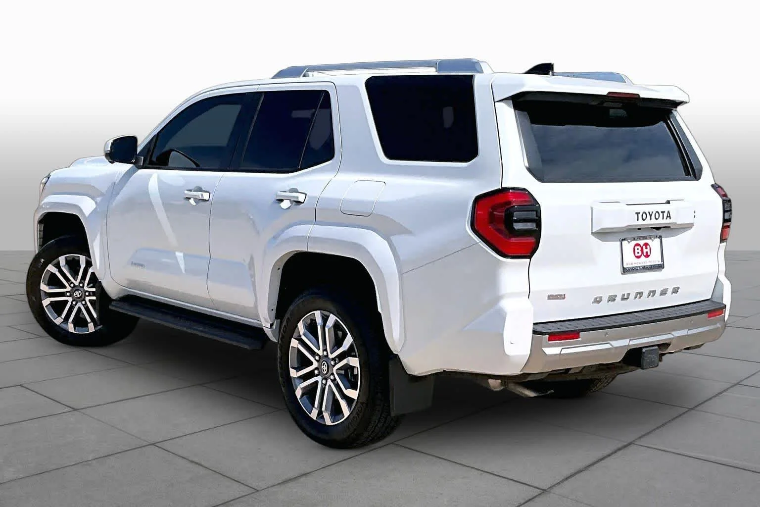 Used 2026 Wind Chill Pearl Toyota Limited image 12