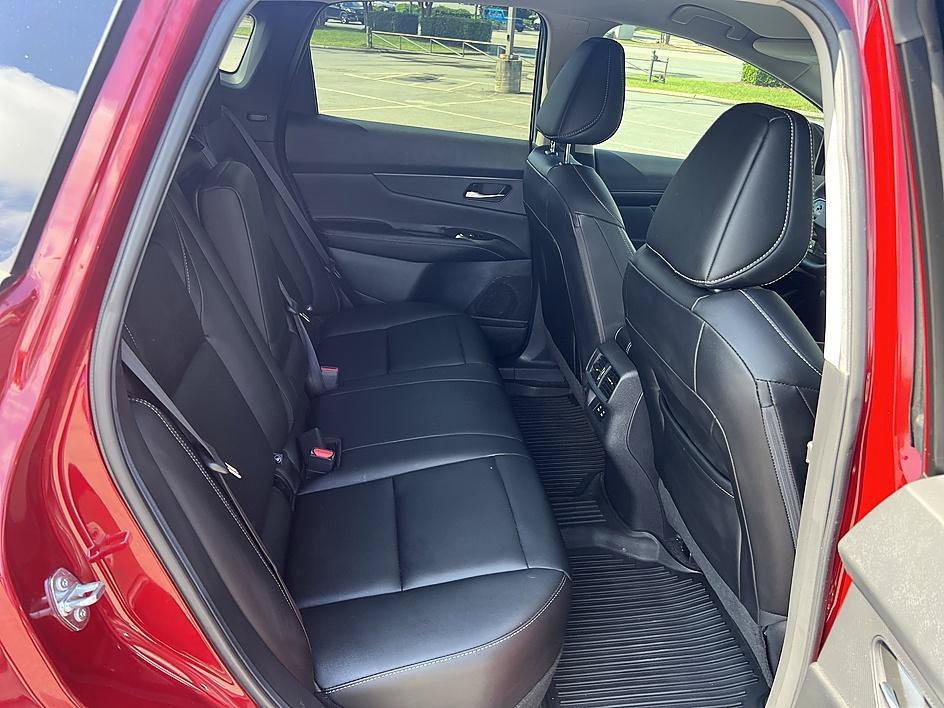 Used 2025 Scarlet Ember Tintcoat Nissan SV image 16