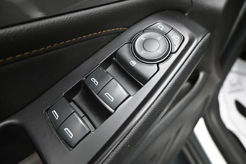 Used 2019 Silver Chevrolet 3LT image 11
