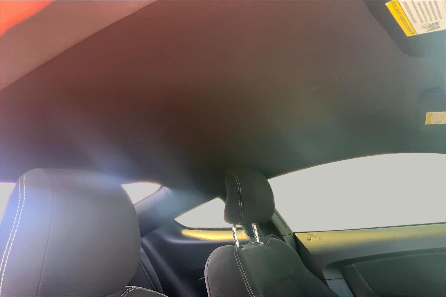 Used 2015 Black Ford V6 image 13