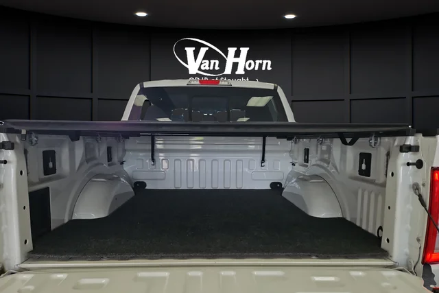 Used 2023 Star White Metallic Tri-Coat Ford Lariat image 27