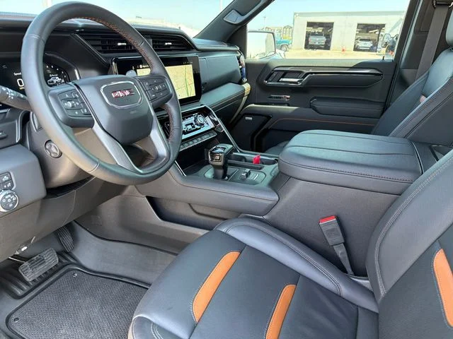Used 2026 White GMC AT4 image 19