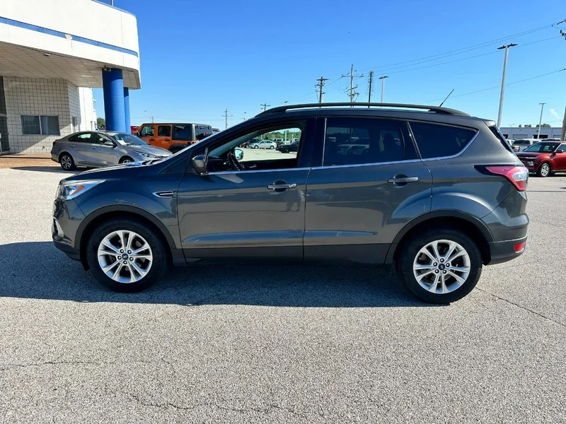 Used 2018 Ford Escape SEL with VIN 1FMCU0HD7JUC34845 for sale in Granite City, IL