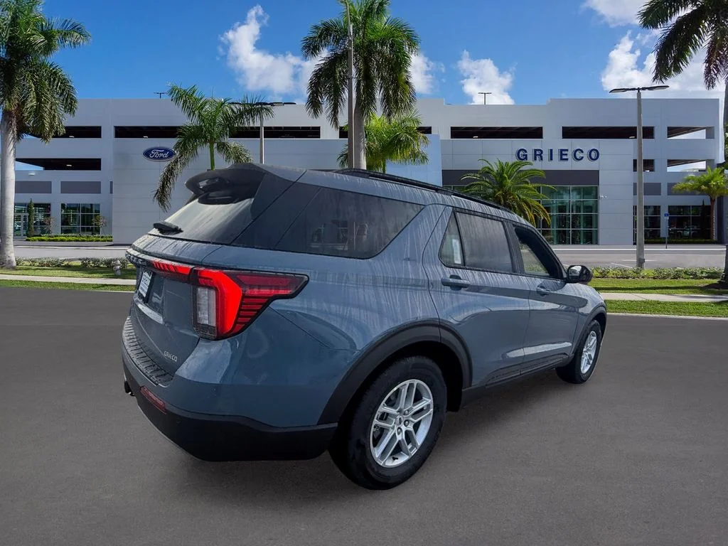 New 2027 Vapor Blue Metallic Ford Active image 7