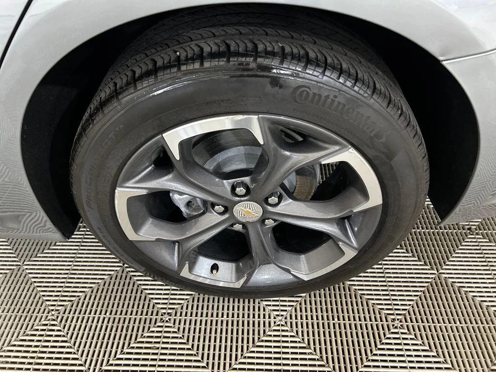 Used 2024 Gray Chevrolet LT image 10
