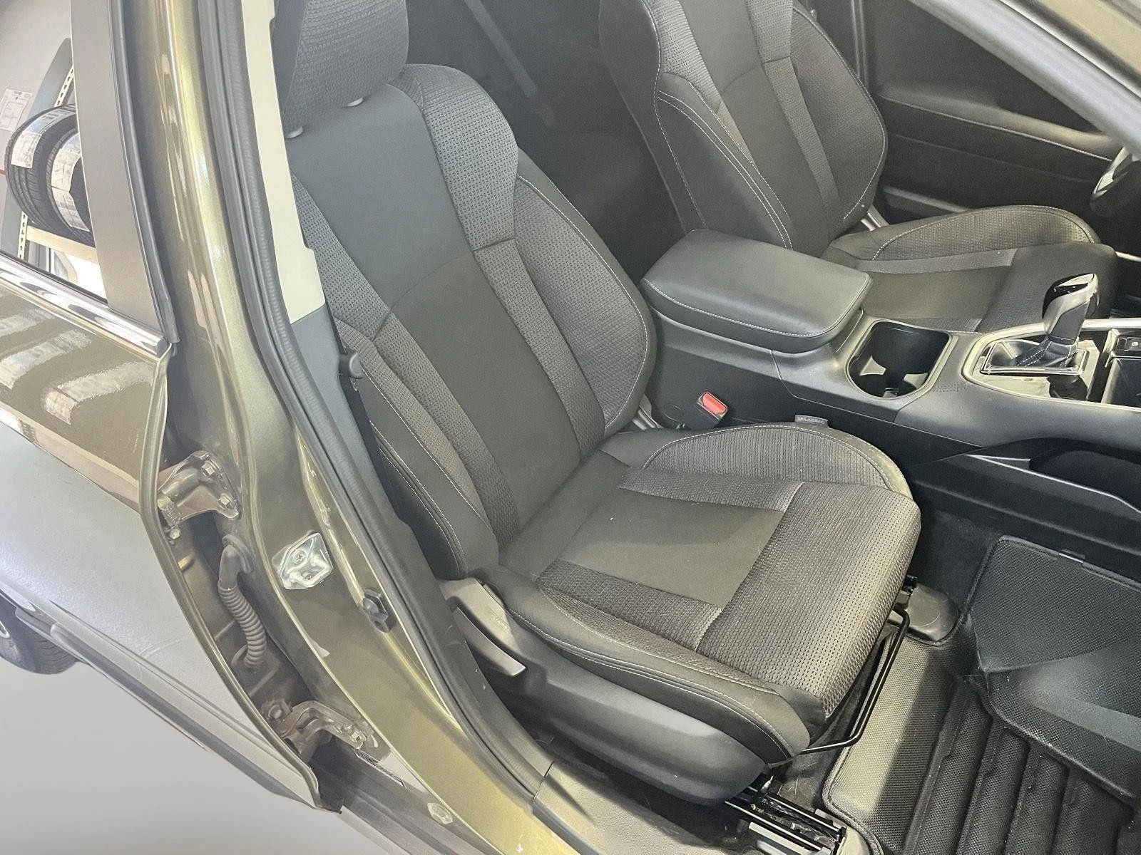 Used 2024 Autumn Green Metallic Subaru Premium image 41