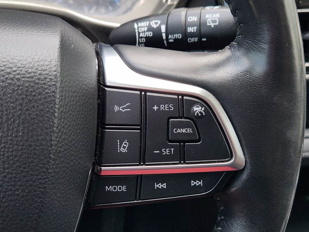 Used 2021 Red Toyota Platinum image 31