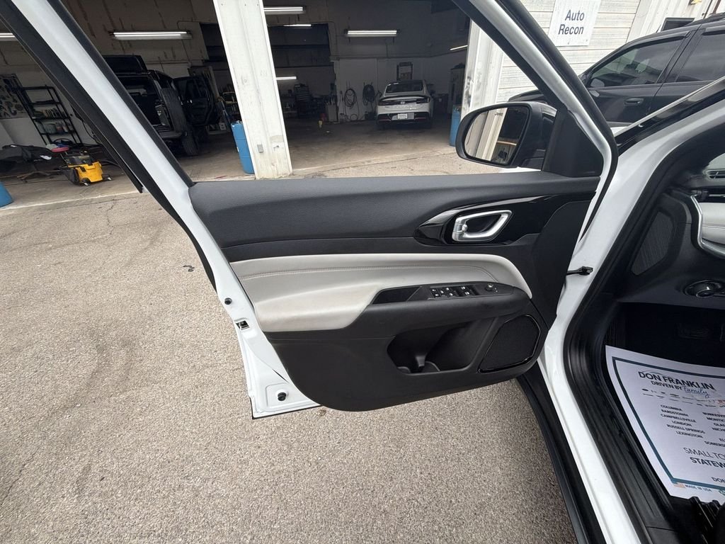 Used 2023 White Jeep Limited image 13
