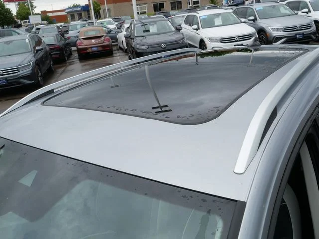 Certified Used 2025 Silver Volkswagen 1.5T SE image 11