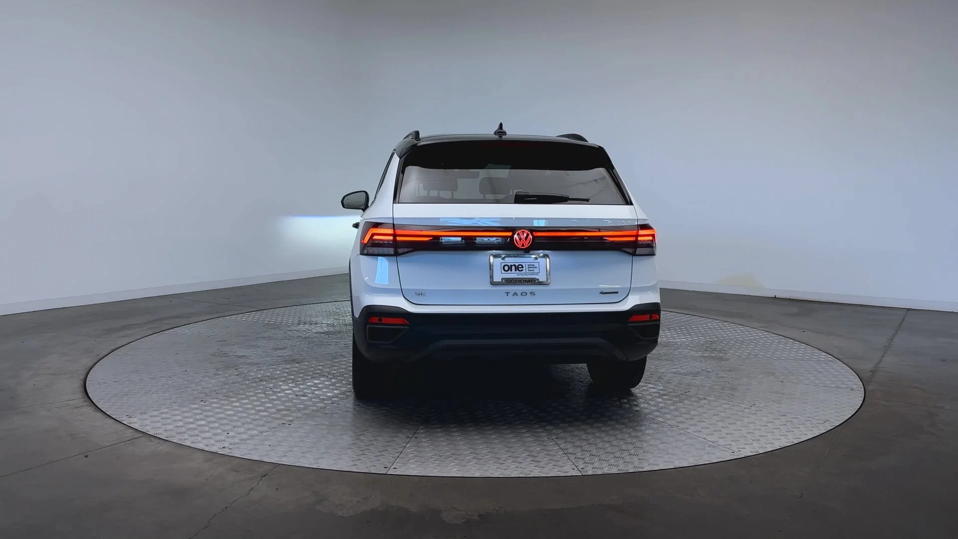2025 Volkswagen Taos SE Black - Photo 7