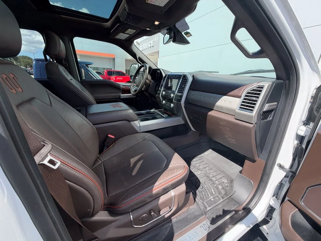 Used 2017 White Ford King Ranch image 4