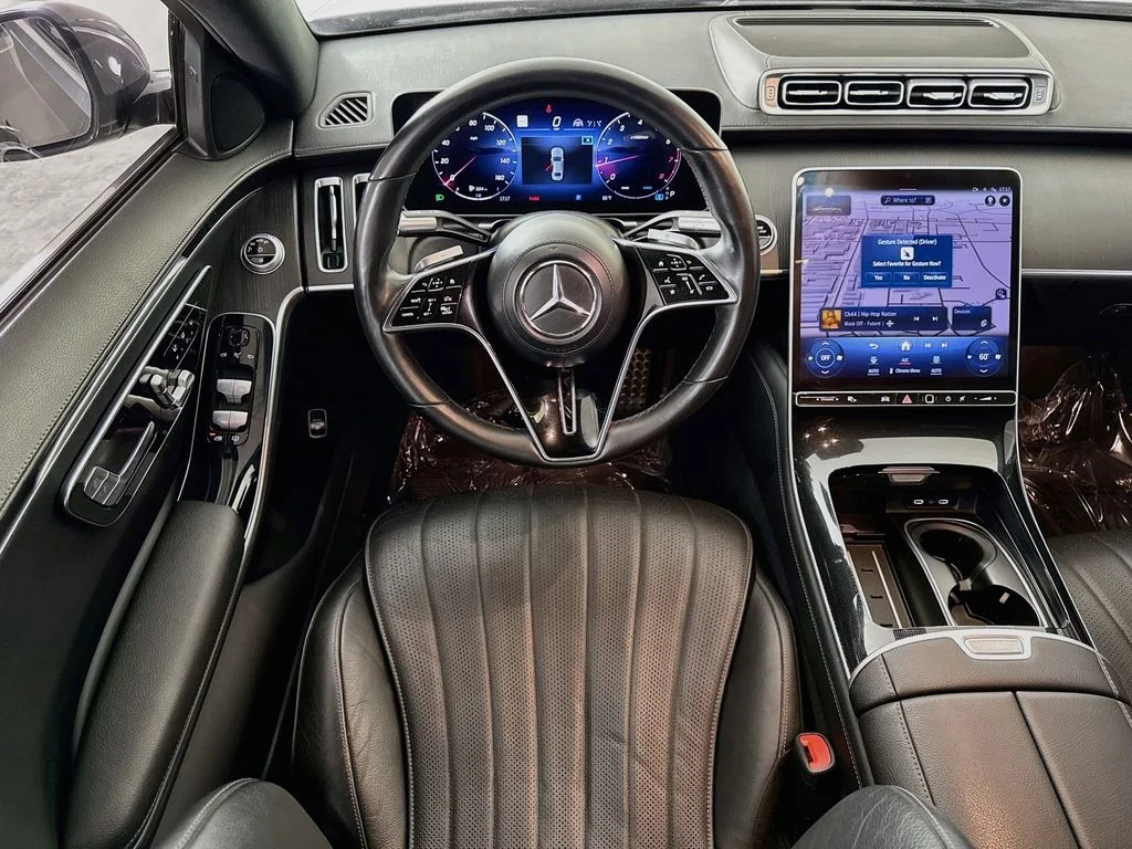 Used 2022 Gray Mercedes-Benz S 580 image 22