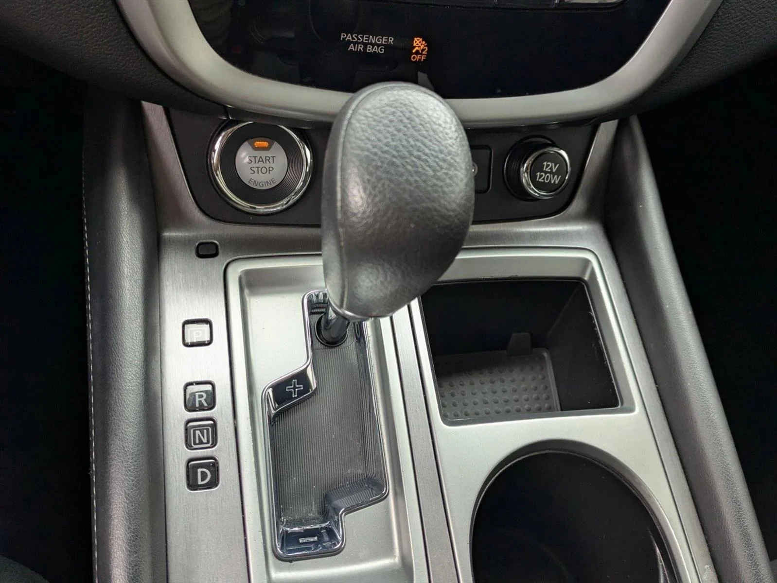 Used 2020 Pearl White Tricoat Nissan S image 12