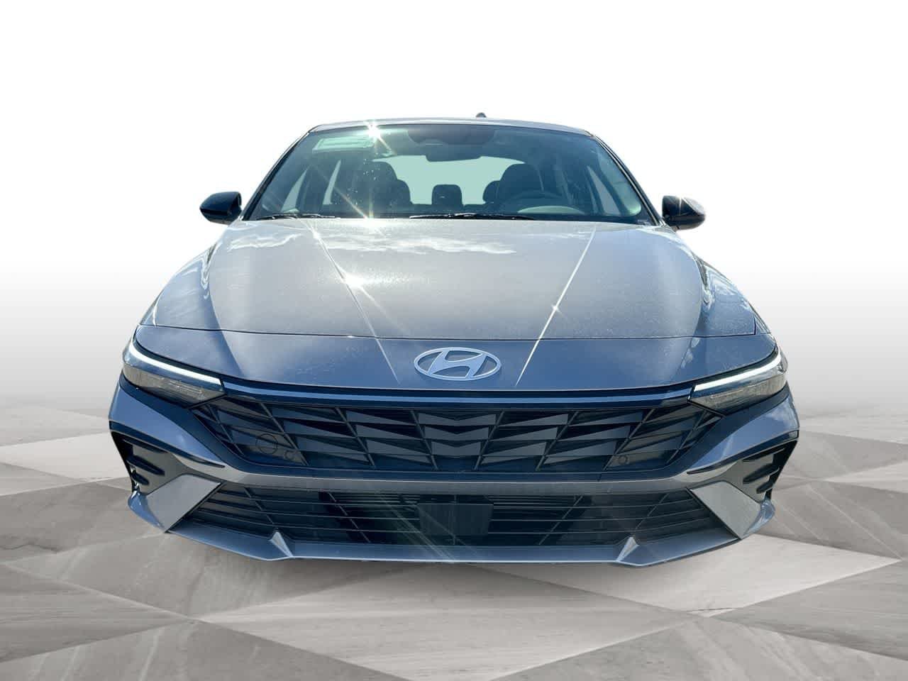 New 2026 Fluid Metal Hyundai SEL Sport Premium image 3