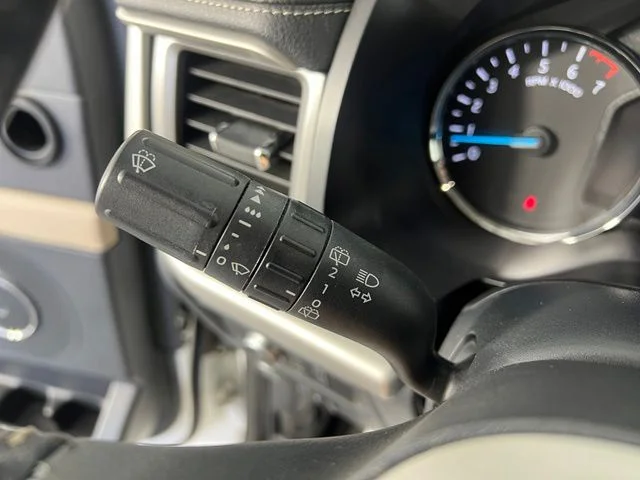 Used 2022 White Ford XLT image 34