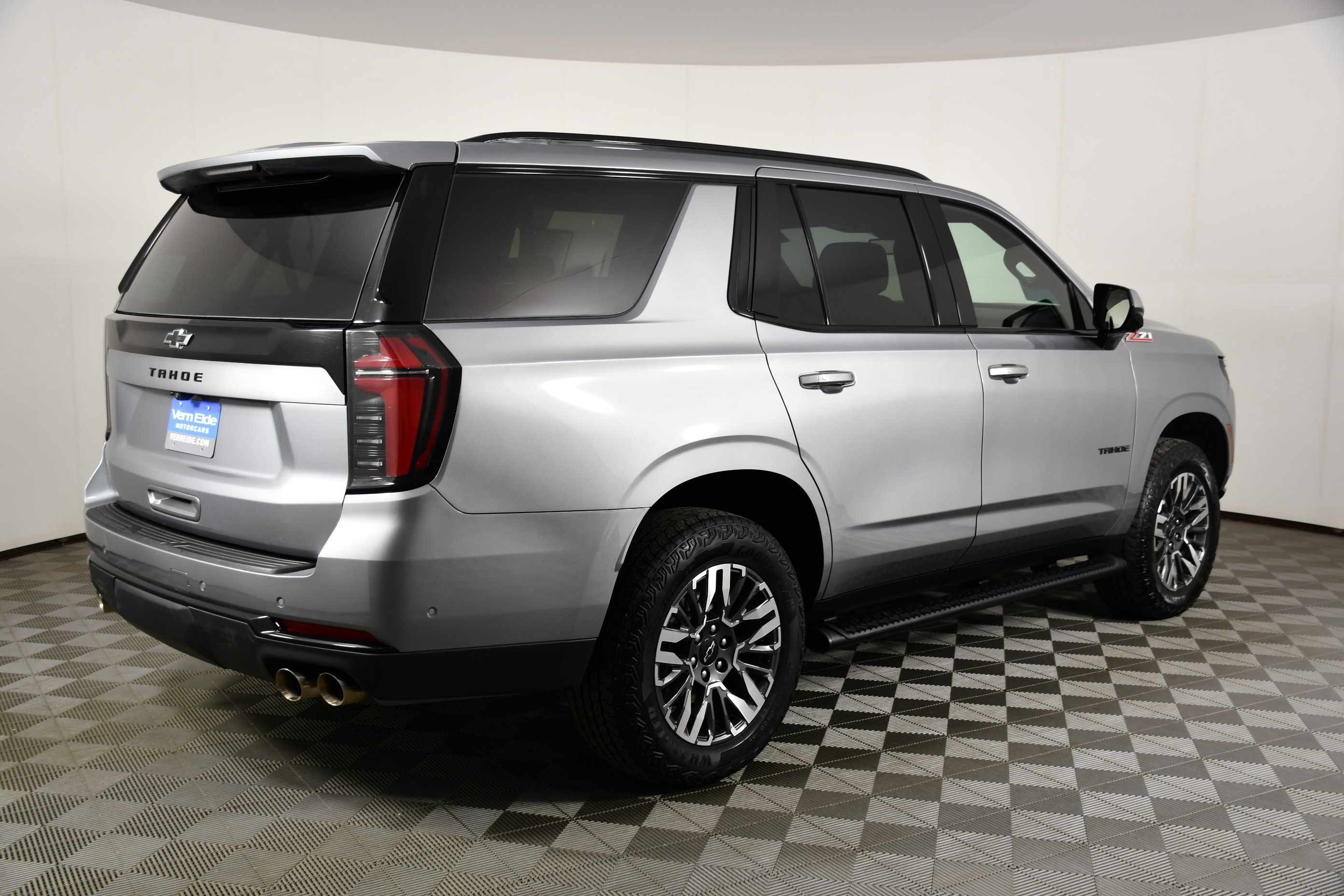 Used 2025 Sterling Gray Metallic Chevrolet Z71 image 6
