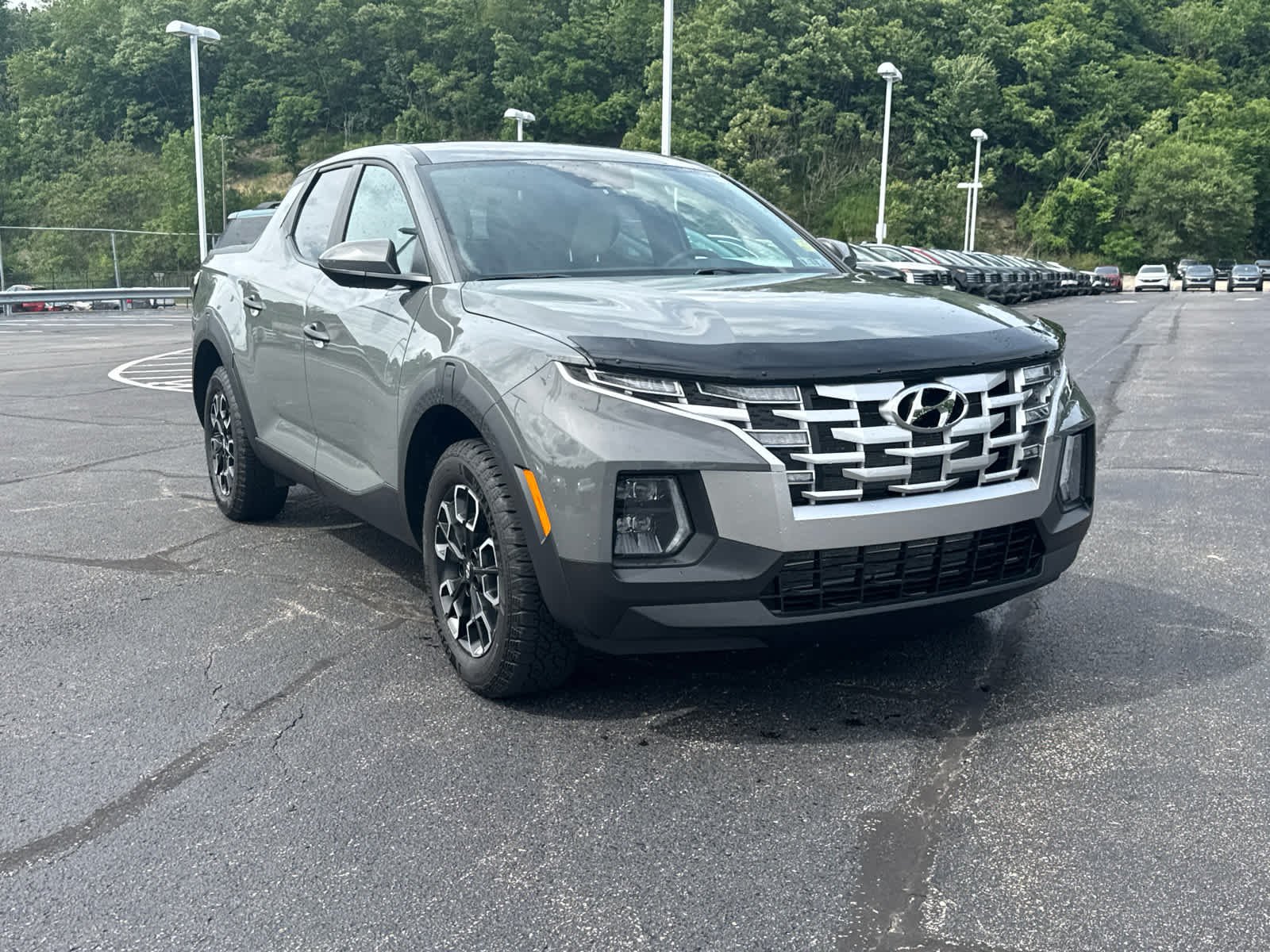 Used 2024 Hampton Gray Hyundai SE image 13