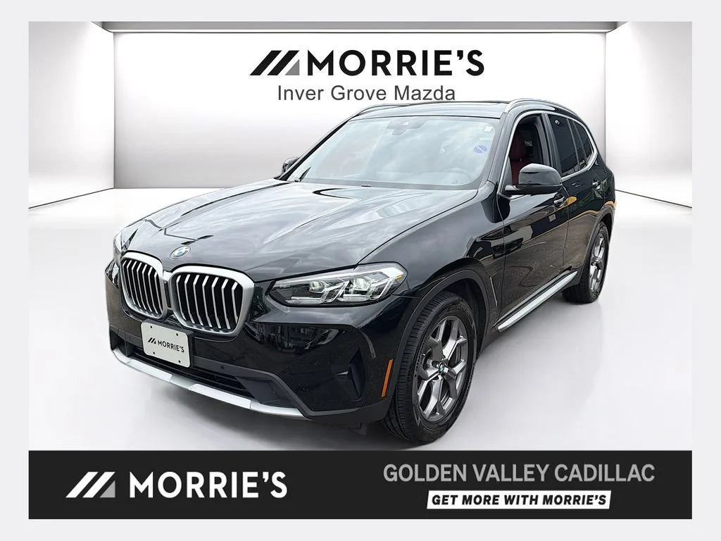 Used 2023  BMW xDrive30i image 1