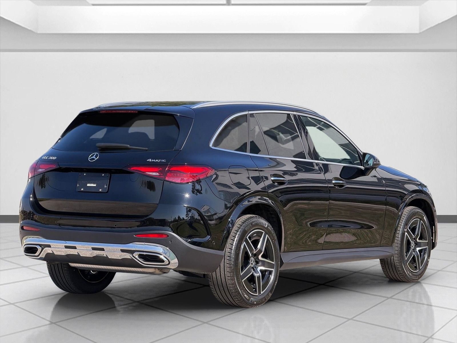 New 2026 Black Mercedes-Benz GLC 300 image 3