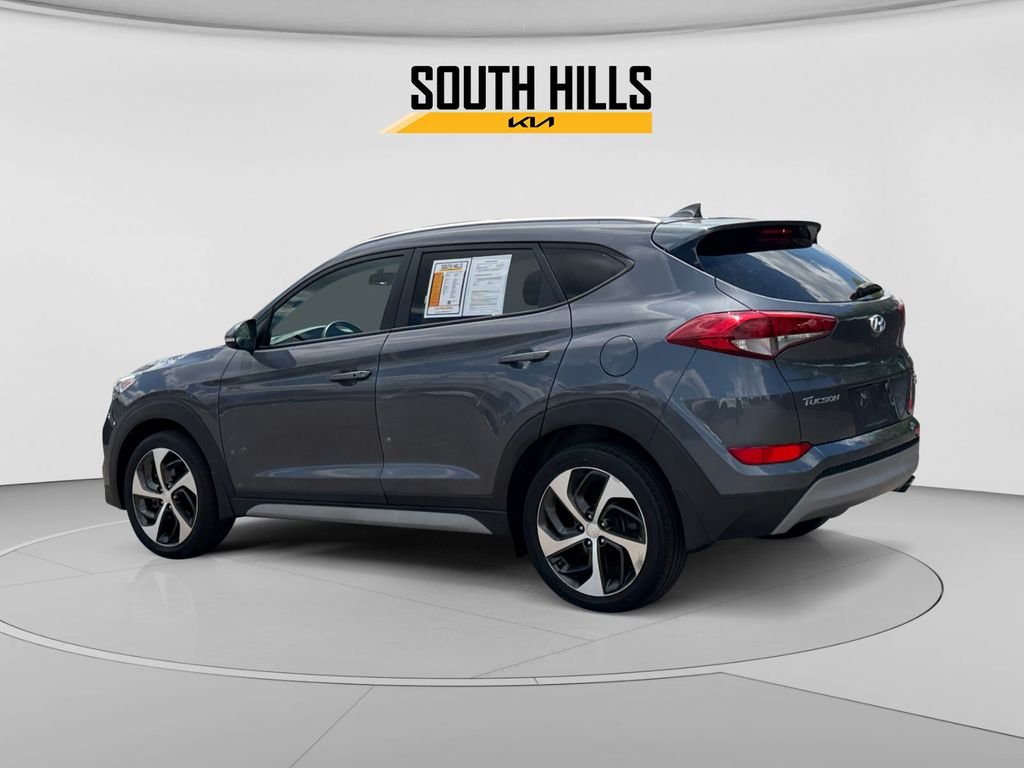 Used 2018 Gray Hyundai Sport image 3