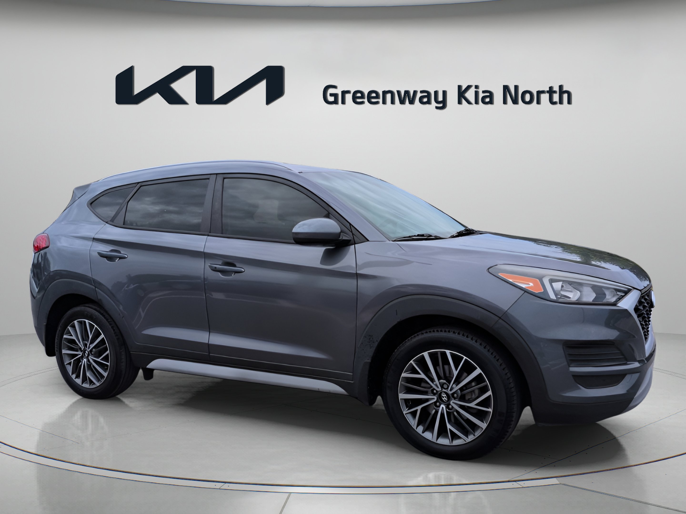 Used 2019 Coliseum Gray Hyundai SEL image 2