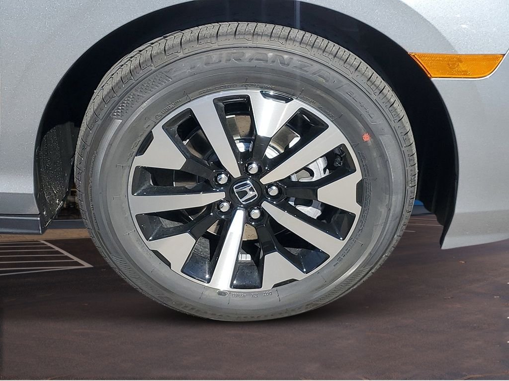 2026 Honda Odyssey EX-L - Photo 7