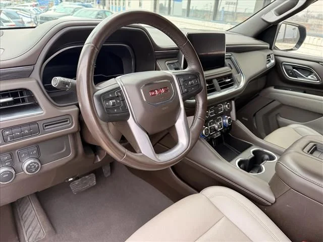 2023 GMC Yukon SLT - Photo 9
